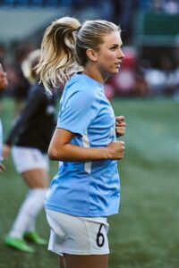 Kelsey Turnbow hot soccer girl