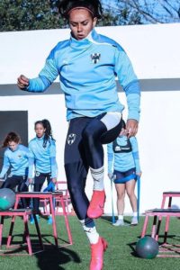 Maria Andrea Sanchez football training