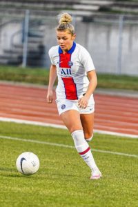 Oceane Hurtre football girl