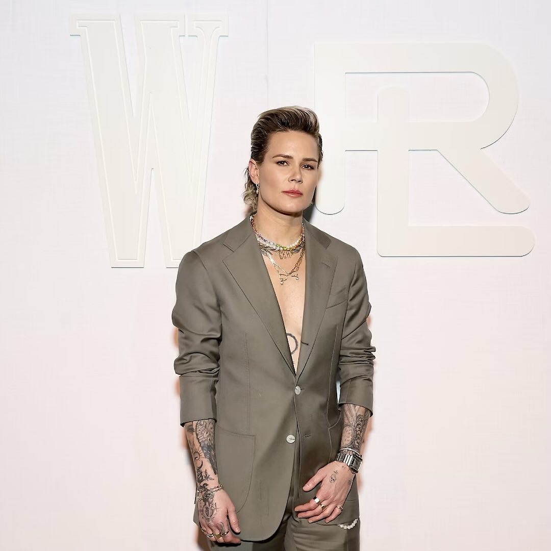 How Rich is Ashlyn Harris?